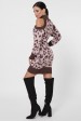 Вязаное платье с леопардовым принтом на розовом VPA0002 (Платья вязаные, #10957)
